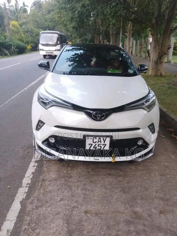 Toyota CHR NGX 50 2017 SUV (Used)