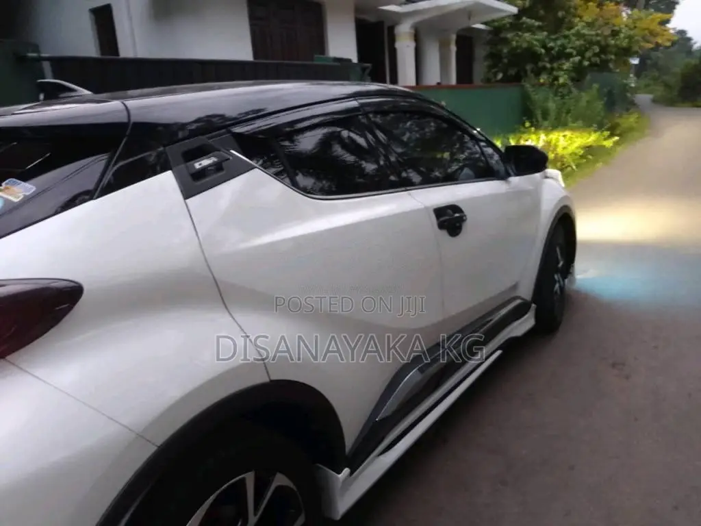 Toyota CHR NGX 50 2017 SUV (Used)