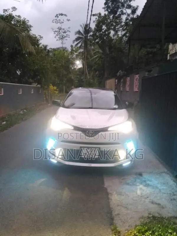 Toyota CHR NGX 50 2017 SUV (Used)