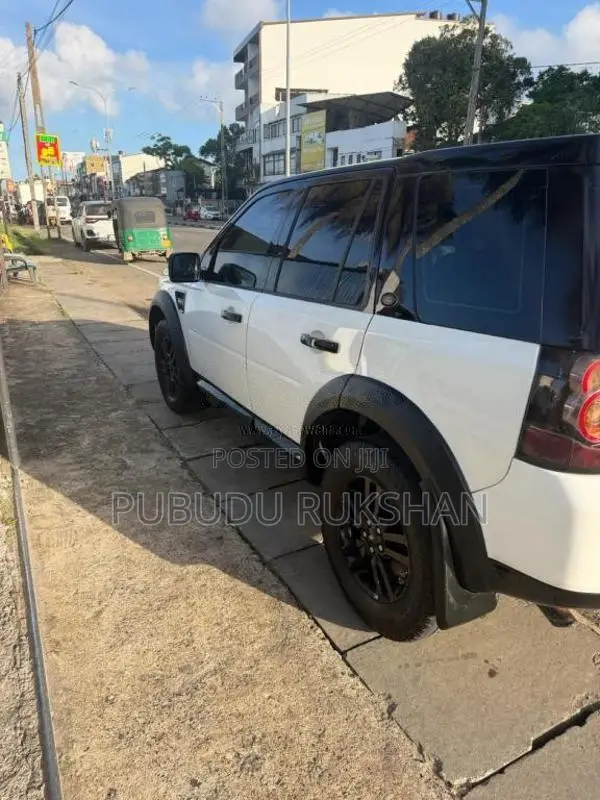 Land-Rover Freelander 2 2014 SUV (Used)