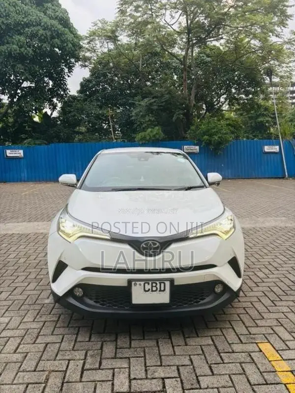 Toyota CHR NGX50 2018 SUV (Used)