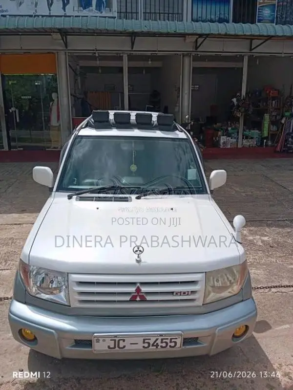 Mitsubishi Pajero Io 2004 SUV (Used)