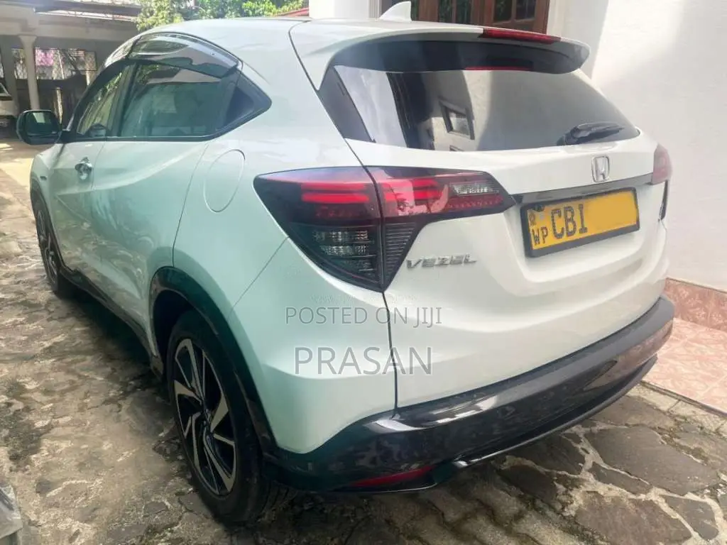 Honda Vezel 2018 SUV (Used)
