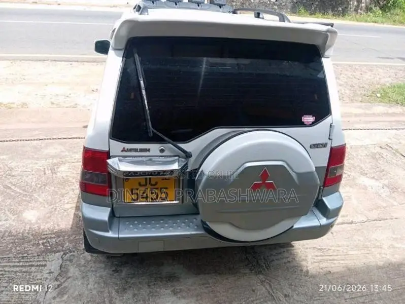 Mitsubishi Pajero Io 2004 SUV (Used)