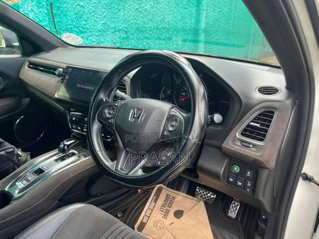 Honda Vezel 2018 SUV (Used)