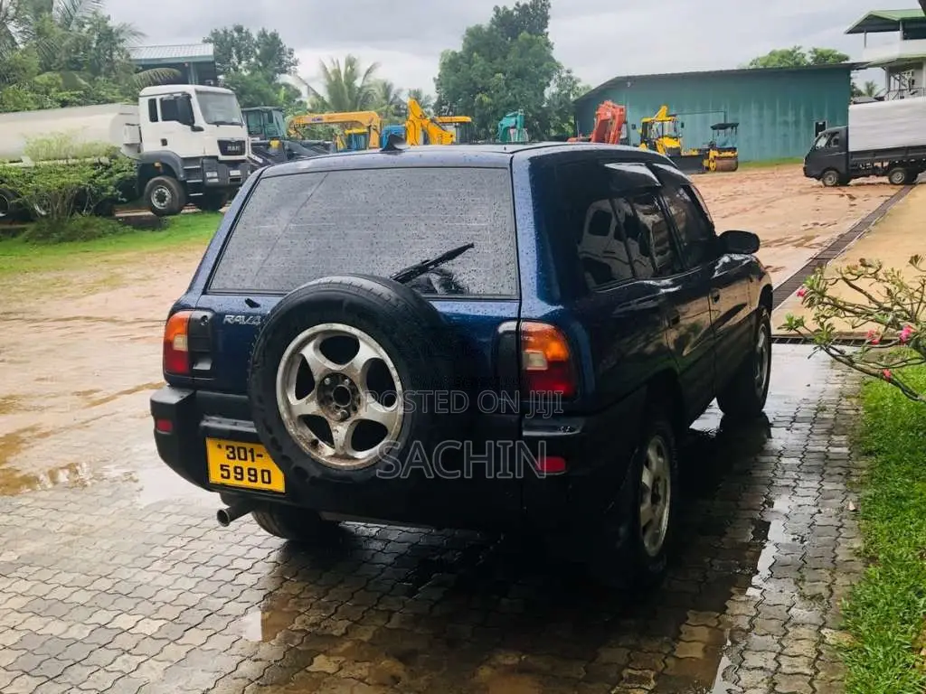 Toyota RAV4 1996 SUV (Used)