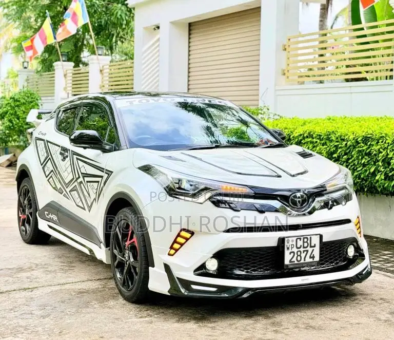 Toyota CHR NGX50 2018 SUV (Used)