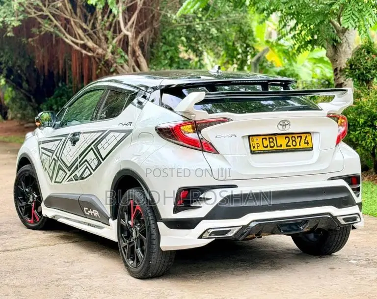 Toyota CHR NGX50 2018 SUV (Used)