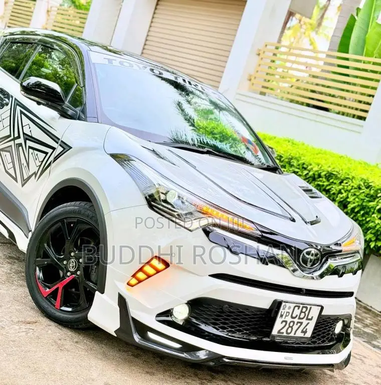 Toyota CHR NGX50 2018 SUV (Used)