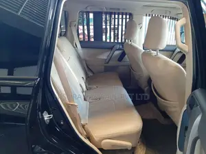 Toyota Land Cruiser 2016 SUV (Used)