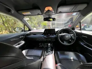 Toyota CHR 2018 SUV (Used)