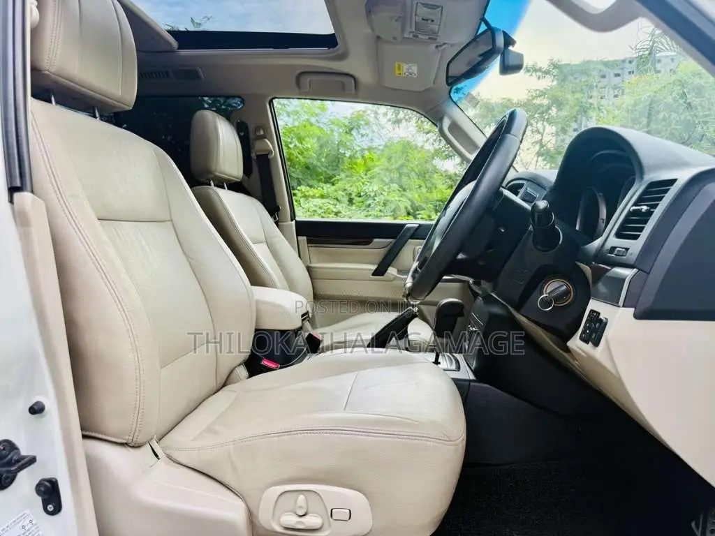 Mitsubishi Montero 2017 SUV (Used)