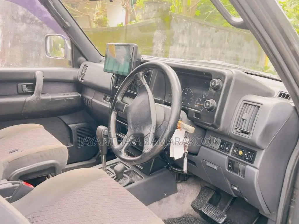 Isuzu Bighorn 1987 SUV (Used)