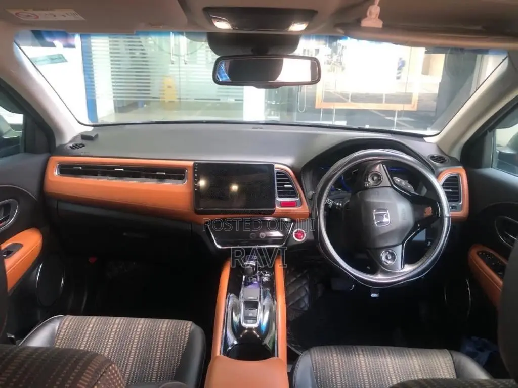 Honda Vezel 2015 SUV (Used)