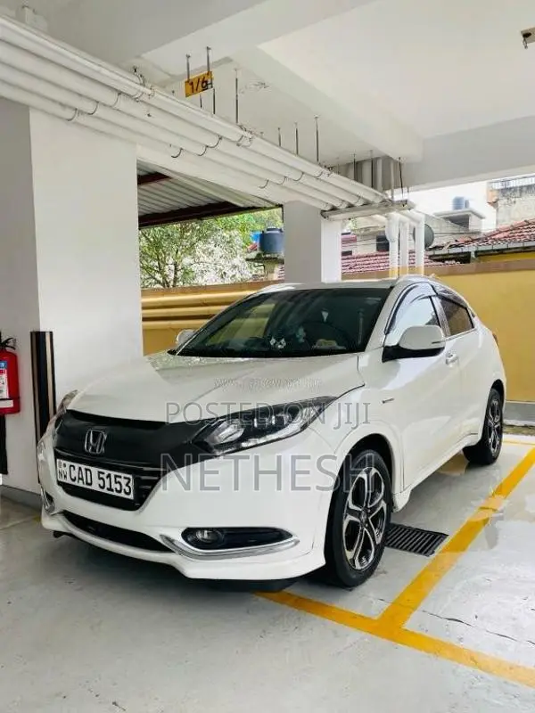 Honda VEZEL 2015 SUV (Used)
