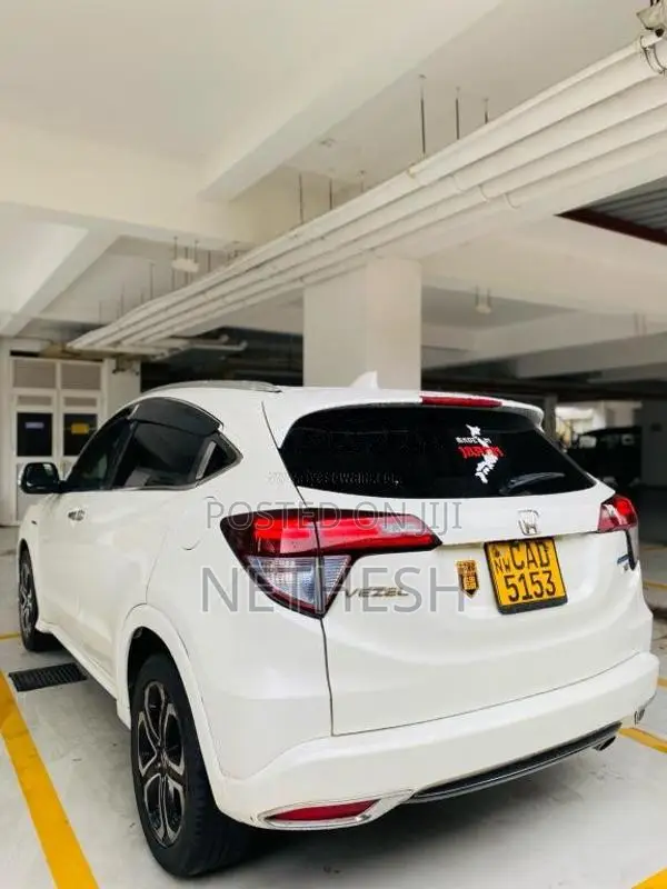 Honda VEZEL 2015 SUV (Used)