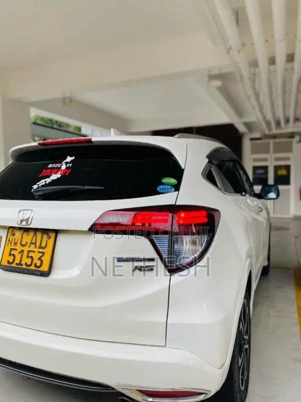 Honda VEZEL 2015 SUV (Used)