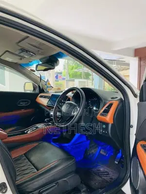 Honda VEZEL 2015 SUV (Used)