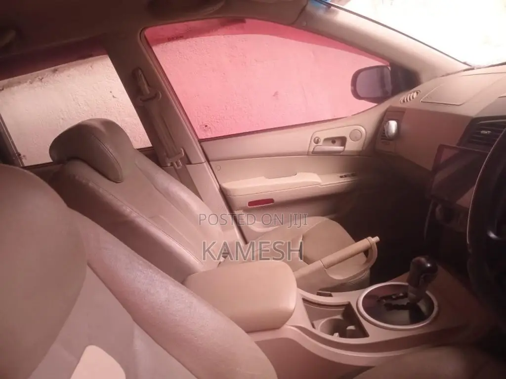 Micro KYRON 2009 SUV (Used)