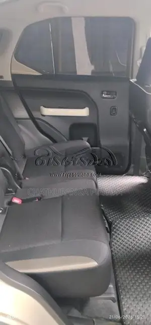 Suzuki Xbee 2025 SUV (Used)