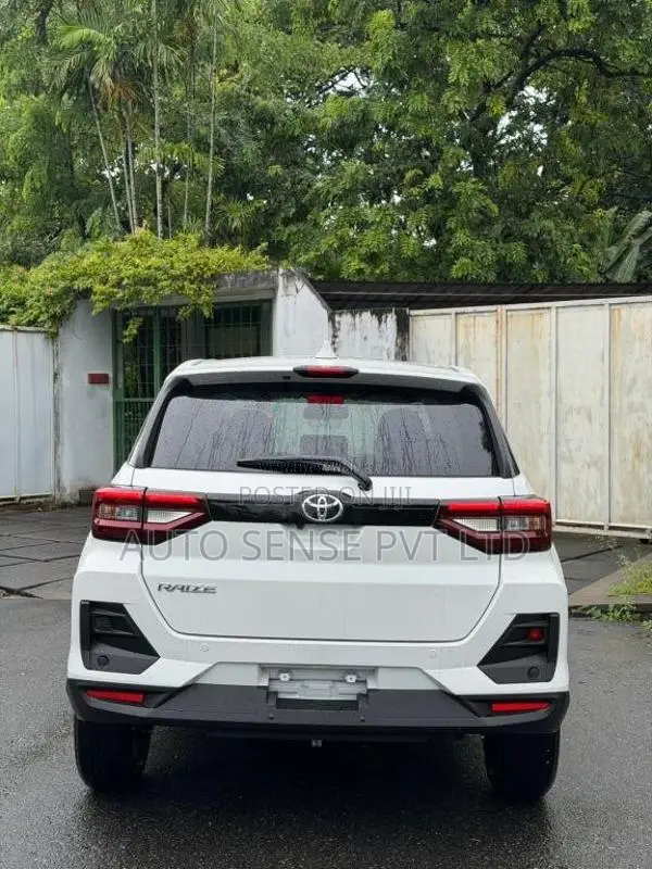 Toyota Raize Z 1000cc 2026 SUV Brand New