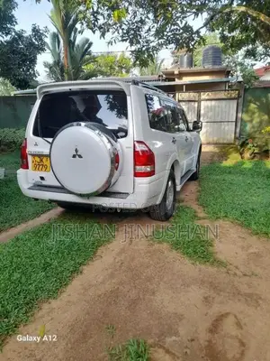 Mitsubishi Montero 2002 SUV (Used)