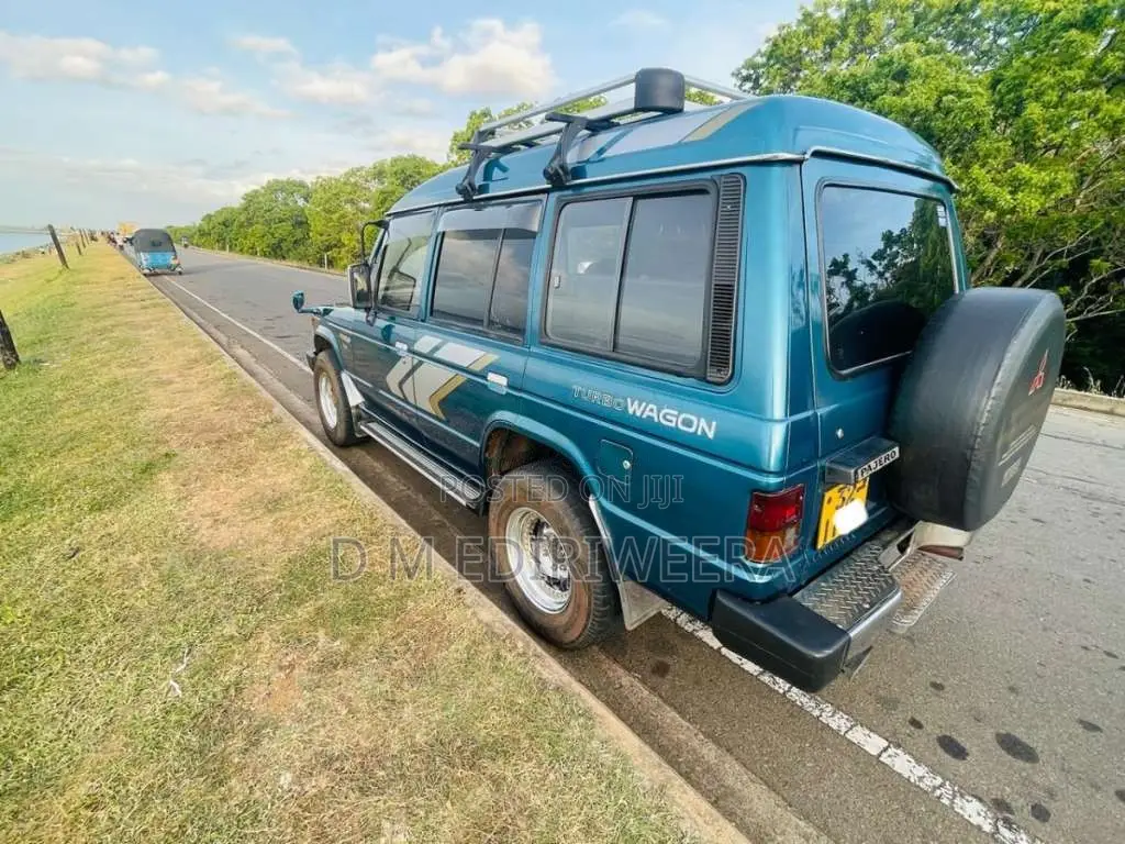 Mitsubishi Pajero 1984 SUV (Used)