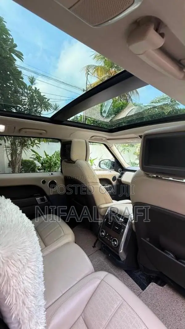 Land-Rover Range Rover Sport HSE 2018 SUV (Used)