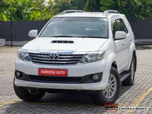 Toyota Fortuner 2013 SUV (Used)