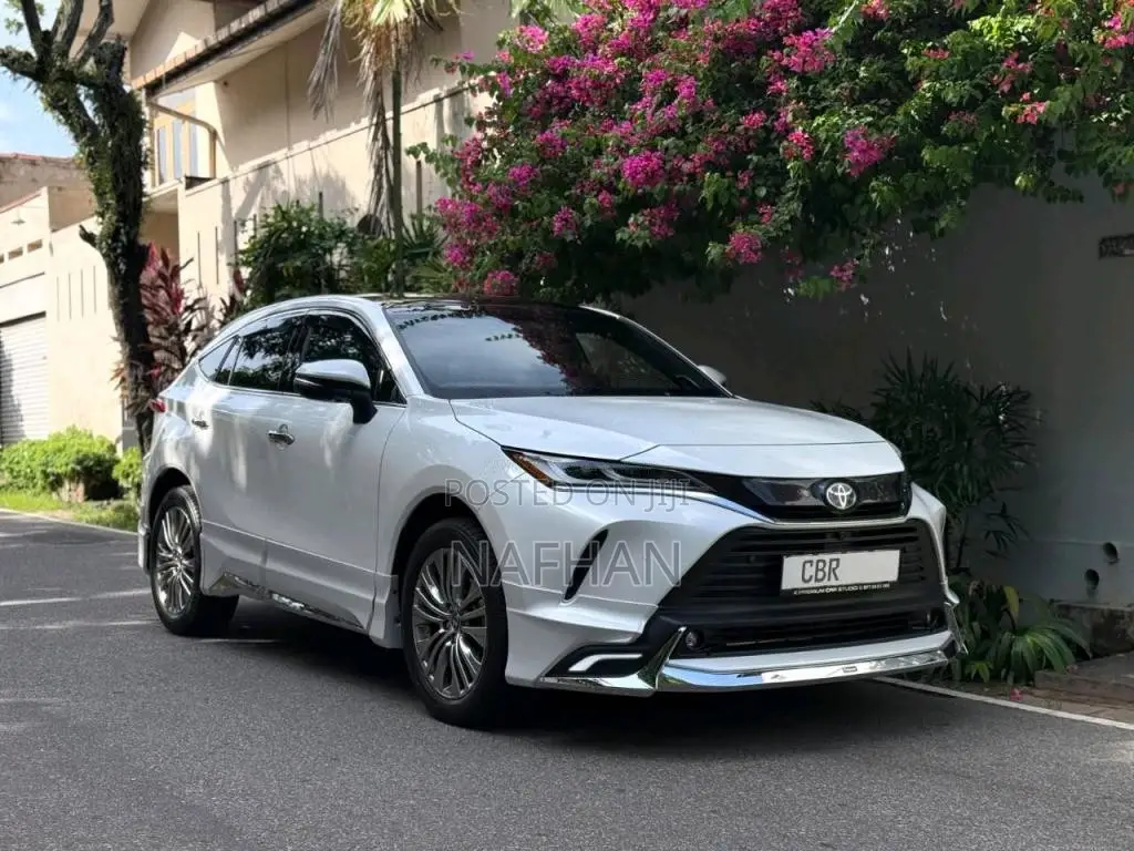 Toyota Harrier 2025 SUV (Used)