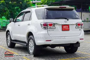 Toyota Fortuner 2013 SUV (Used)