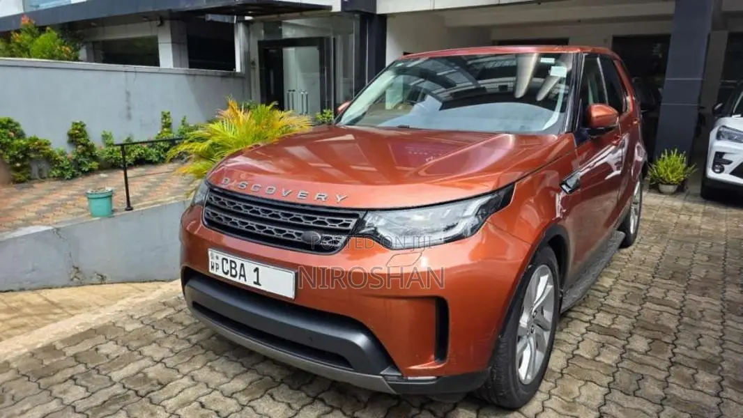Land-Rover SD4 2017 SUV (Used)