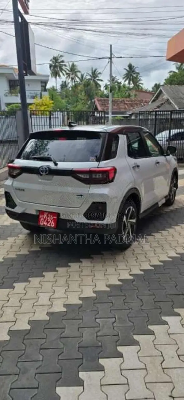 Toyota Raize 1 2L Hybrid 2026 SUV Unregistered (Recondition)
