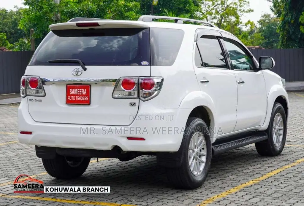 Toyota Fortuner 2013 SUV (Used)