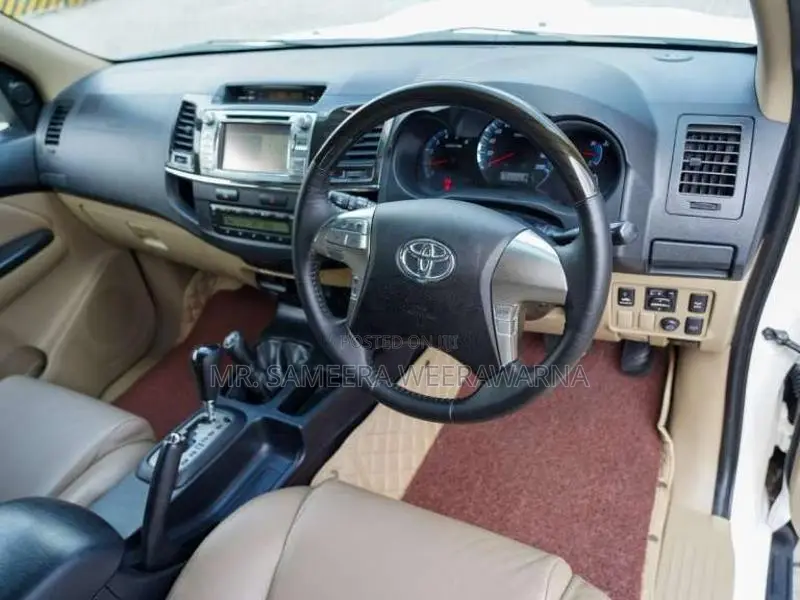 Toyota Fortuner 2013 SUV (Used)