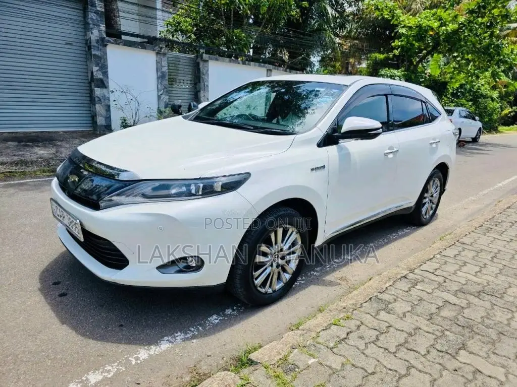 Toyota Harrier 2015 SUV (Used)