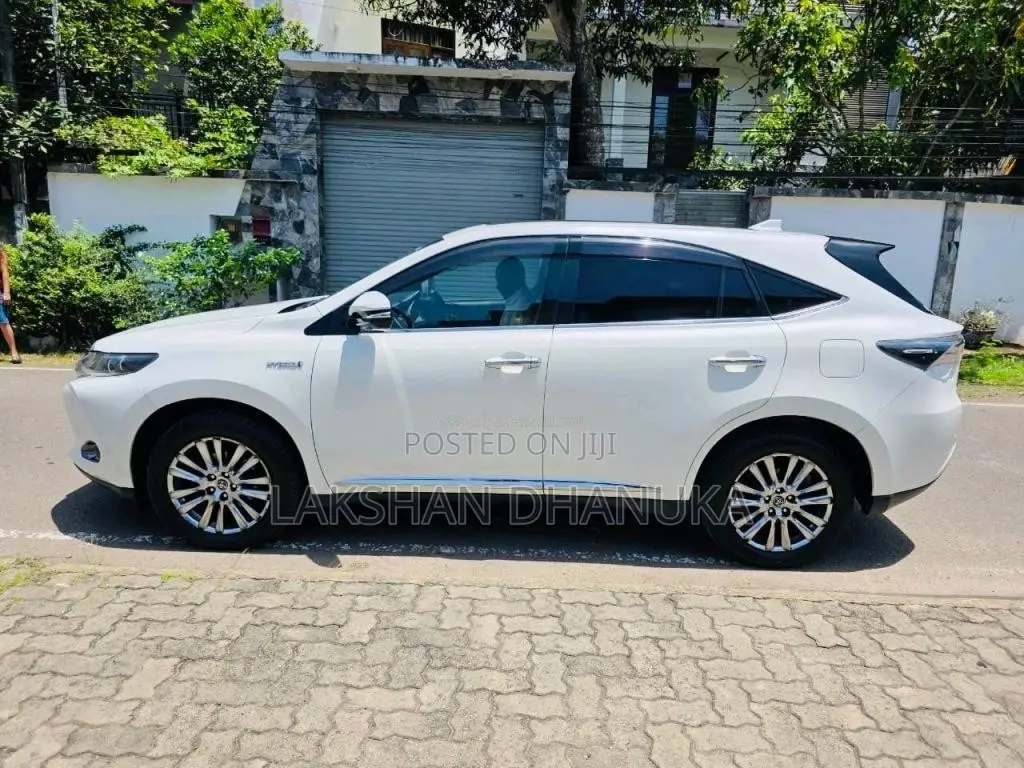Toyota Harrier 2015 SUV (Used)