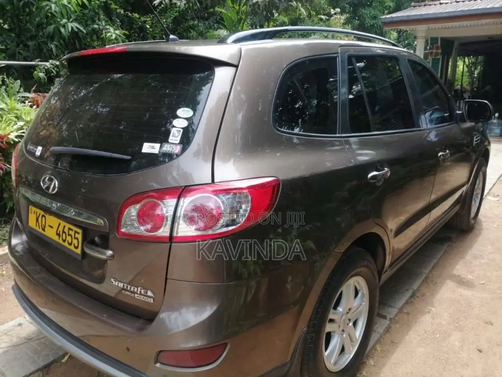Hyundai Santa Fe 2012 SUV (Used)