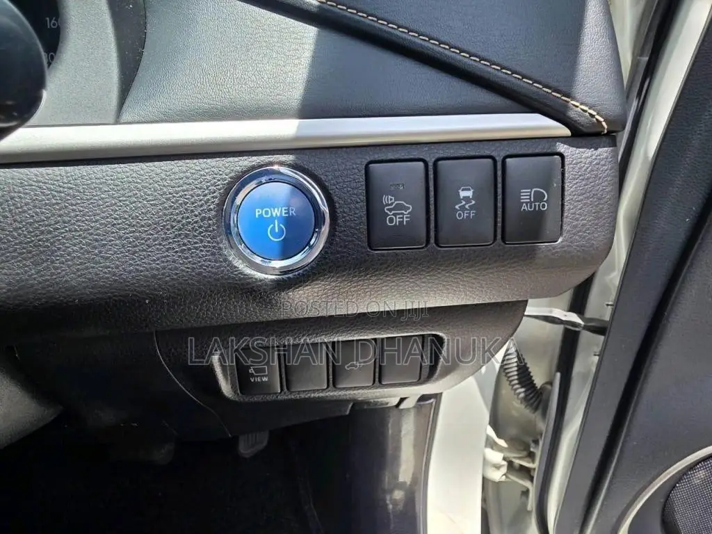 Toyota Harrier 2015 SUV (Used)