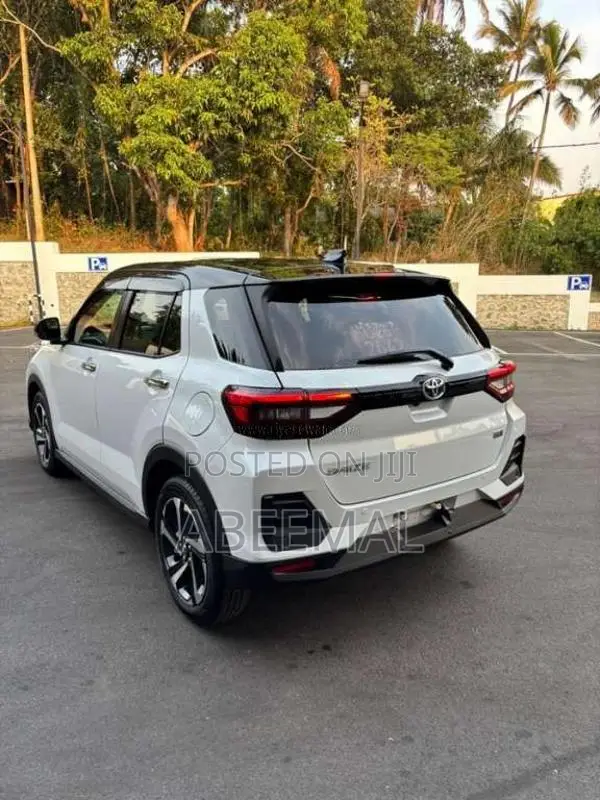 Toyota Raize Hybrid Z 2025 SUV Brand New