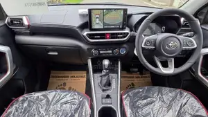 Toyota Raize Hybrid Z 2025 SUV Brand New
