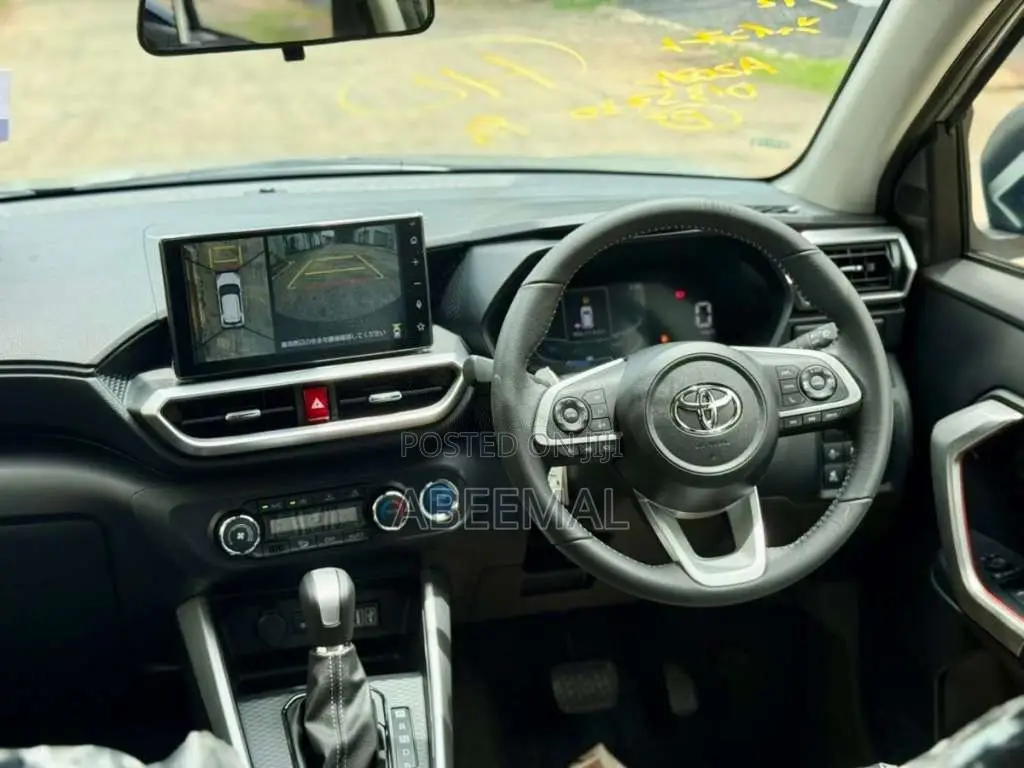 Toyota Raize Hybrid Z 2025 SUV Brand New