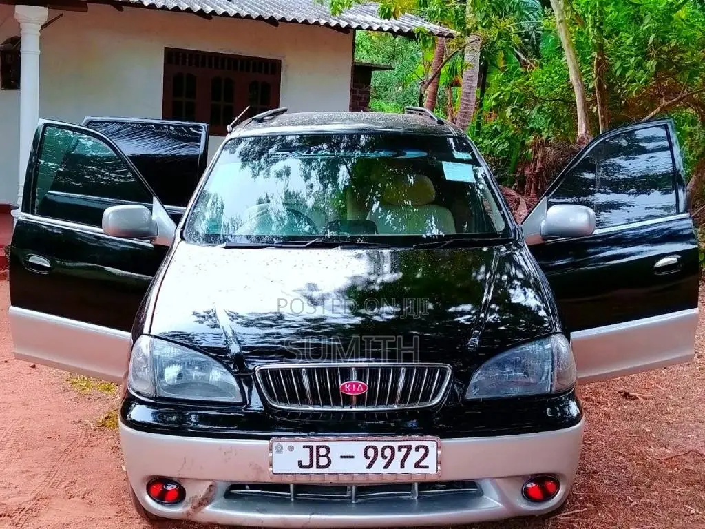 Kia Car Kia 2001 SUV (Used)