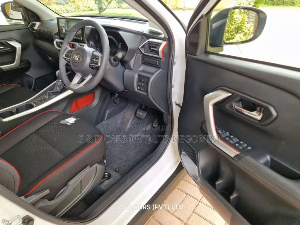 Toyota Raize Z Grade Apple 2025 SUV Brand New