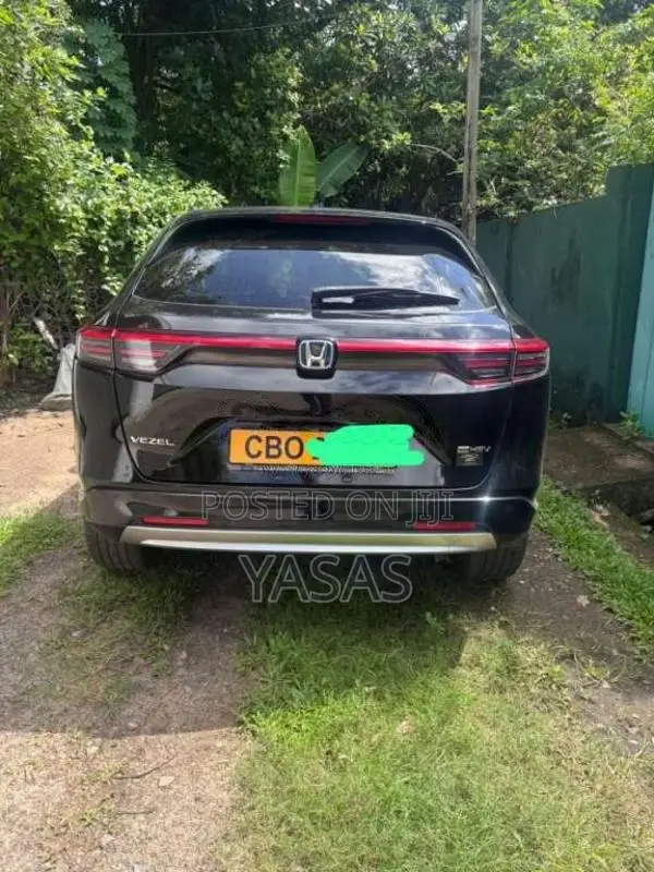 Honda Vezel 2024 SUV (Used)
