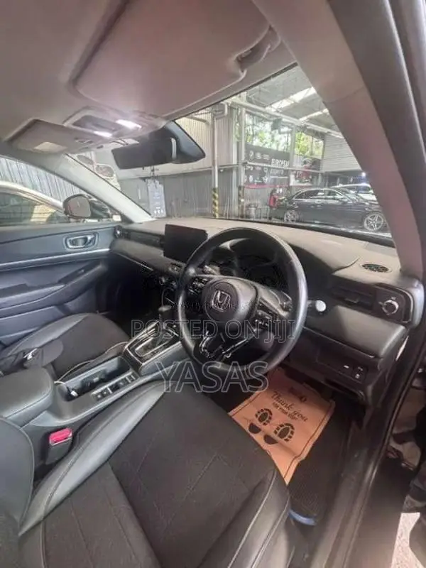 Honda Vezel 2024 SUV (Used)