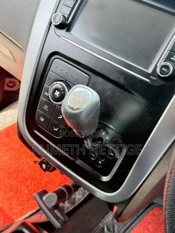 Mahindra KUV 100 2022 SUV (Used)