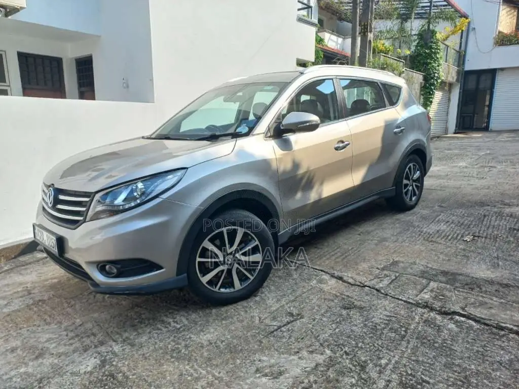 DFSK Glory 580 2021 SUV (Used)