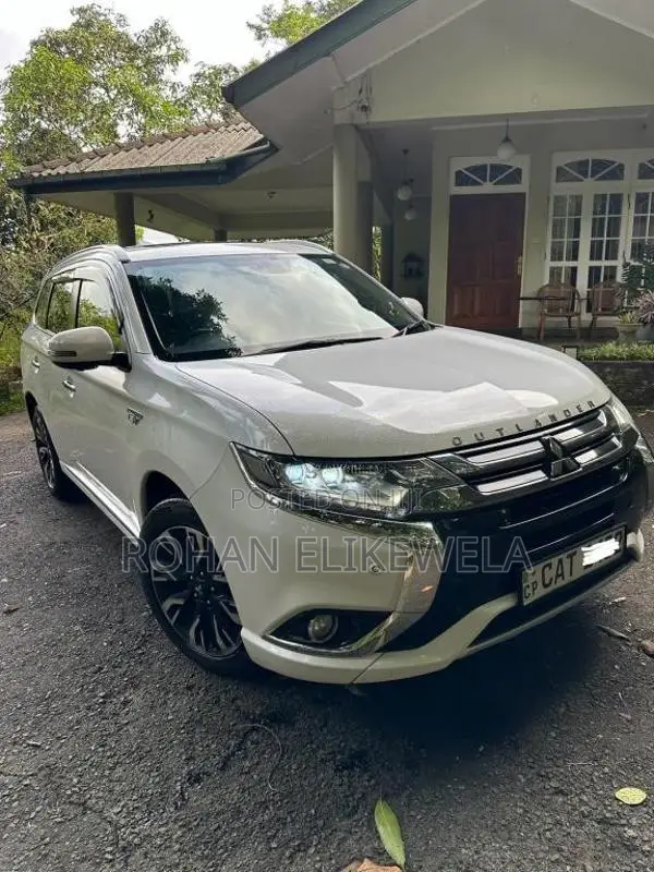 Mitsubishi Outlander 2016 SUV (Used)