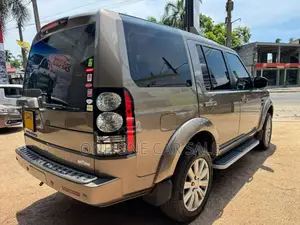 Land-Rover Discovery 4 2015 SUV (Used)